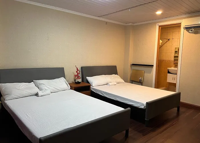 Hostel Furutech Manila